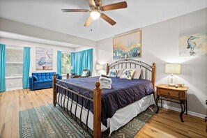 3 bedrooms, internet, bed sheets