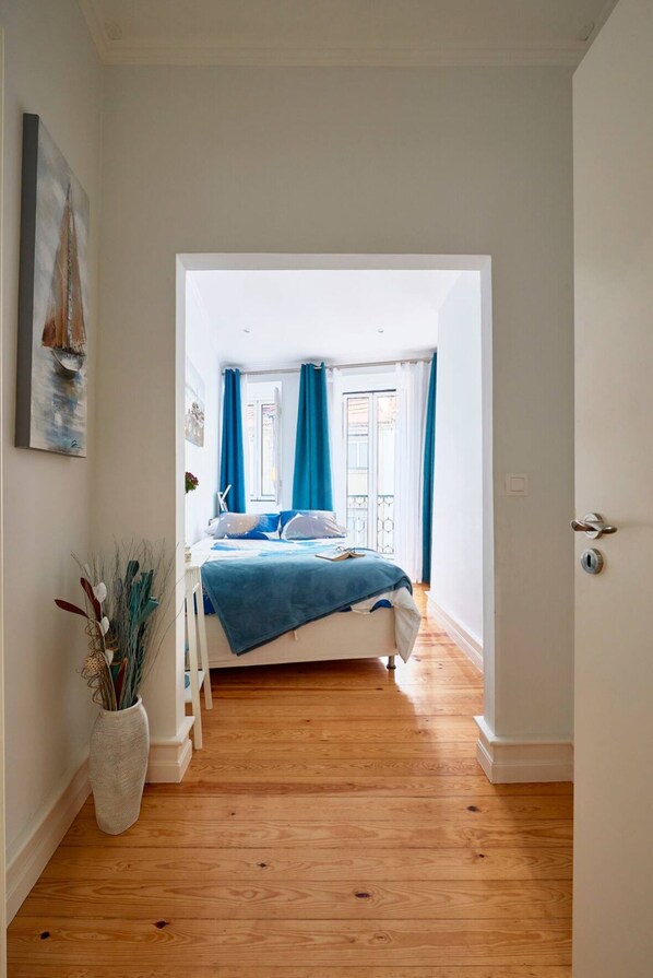 Desk, iron/ironing board, travel crib, WiFi