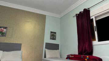 Economy Twin Room, Multiple Beds | Premium bedding, blackout drapes, free WiFi, bed sheets