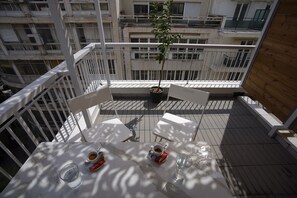 Deluxe Studio, 1 Double Bed with Sofa bed, Balcony, City View | Balcony