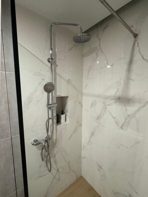 Executive Studio, 1 Double Bed with Sofa bed, Non Smoking, Air conditioning | Bathroom - Tip Top Suites (Athens)