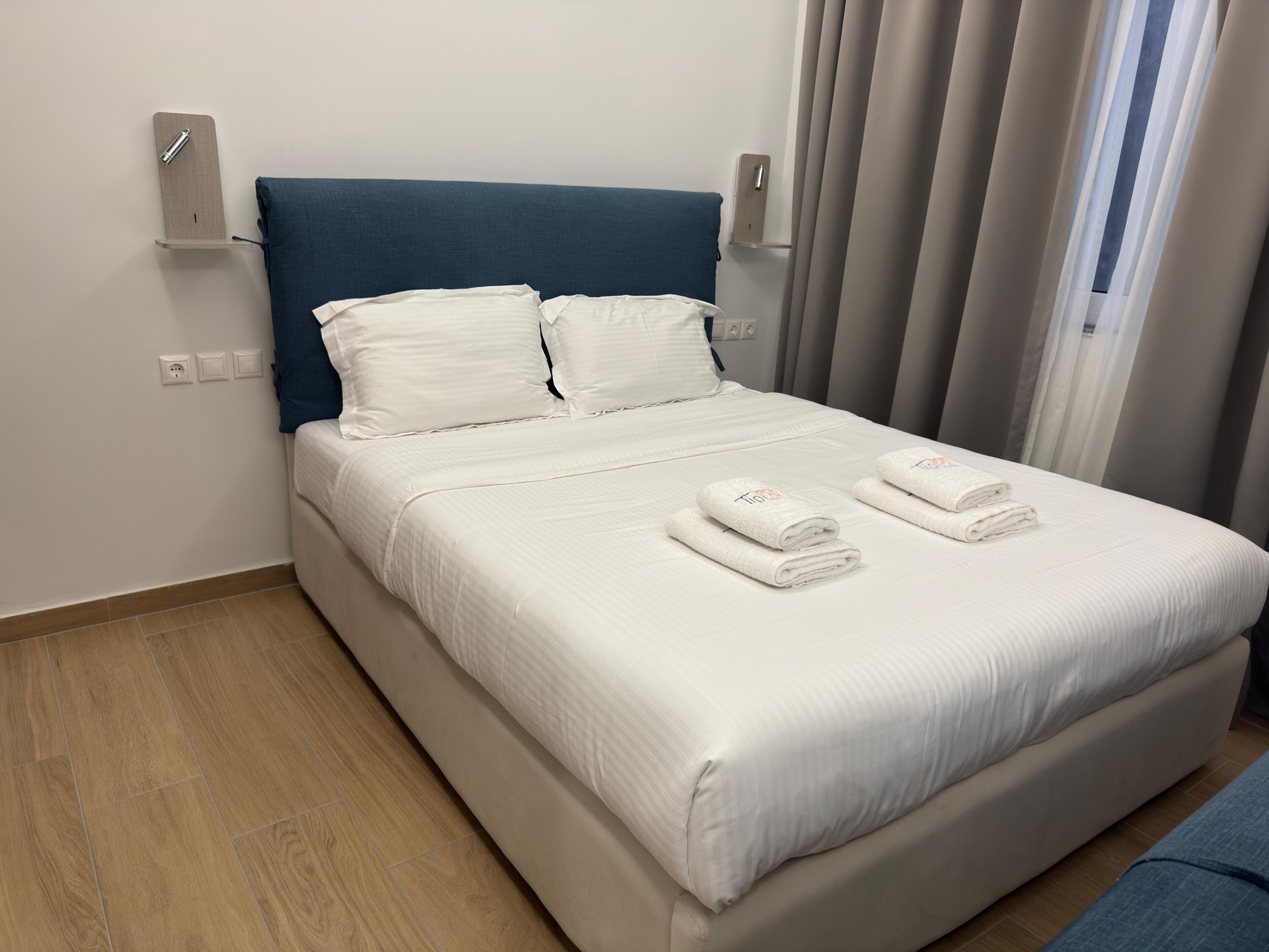 Executive Studio, 1 Double Bed with Sofa bed, Non Smoking, Air conditioning | Individually decorated, individually furnished, blackout drapes