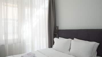 Classic Studio, 1 Double Bed, Balcony, City View | Individually decorated, individually furnished, blackout curtains