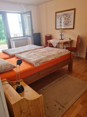 1 bedroom, WiFi, bed sheets