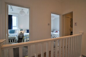 2 bedrooms, iron/ironing board, internet, bed sheets