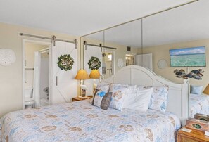 1 habitación, tabla de planchar con plancha, wifi gratis y ropa de cama