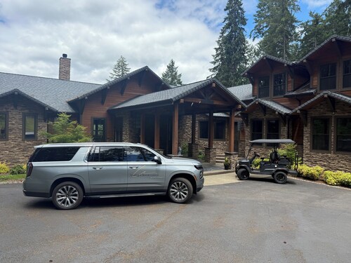 Fisherman’s paradise in wine country. www.umpquariverlodge.com