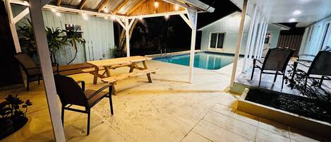 Outdoor pool, a heated pool