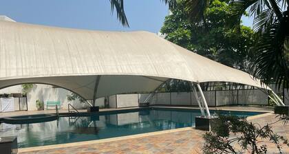 2-bedroom apartment in fabulous Thoraipakkam with WiFi, AC, fitness room