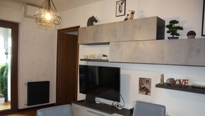 Comfort Apartment, 2 Bedrooms | Living area - Apiro 11 Apartment (Rome)