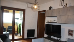 Comfort Apartment, 2 Bedrooms | Living area - Apiro 11 Apartment (Rome)