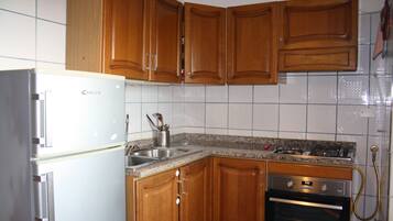 Appartamento Comfort, 2 camere da letto | Cucina privata | Frigorifero con congelatore, forno, piano cottura