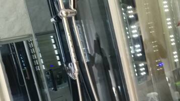 Gemeinsamer Schlafsaal, 3 Schlafzimmer | Badezimmer