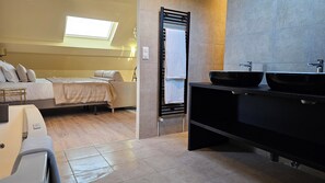 Bathroom sink - Café Bulle (Jonquery)