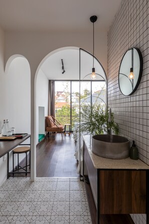 Deluxe Quadruple Room, Balcony, City View
