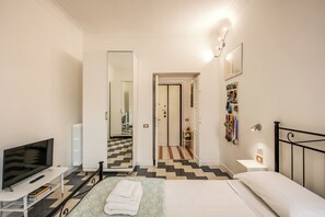 1 chambre, lit parapluie, Wi-Fi, draps fournis