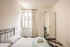 1 habitación, cuna de viaje, wifi y ropa de cama