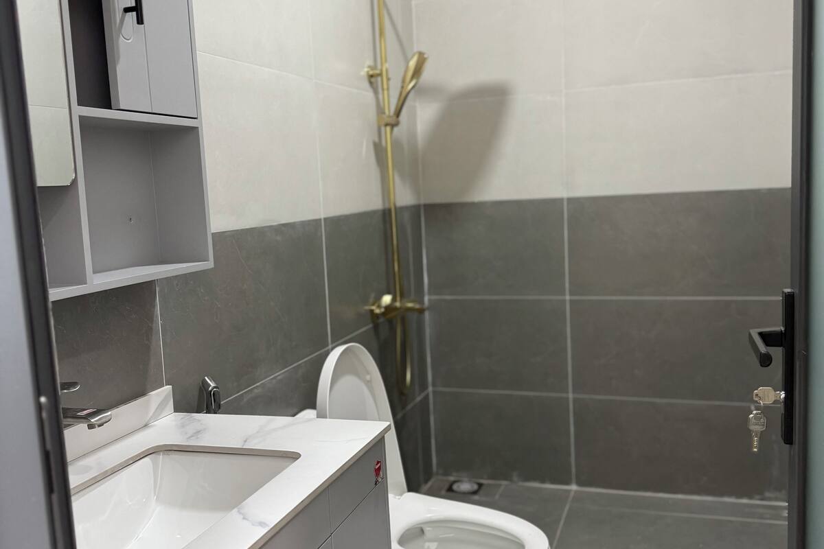 Comfort Room, Garden View | Bathroom