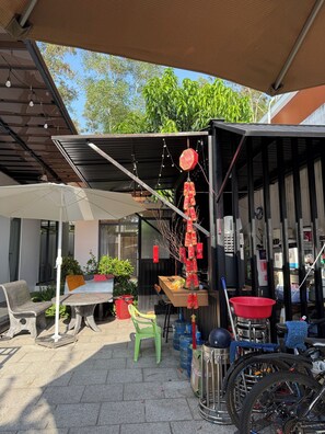 Fridge, microwave, stovetop, griddle - HOMESTAY HALONA (Phu Quoc)