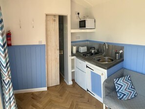 Fridge, microwave, stovetop, toaster