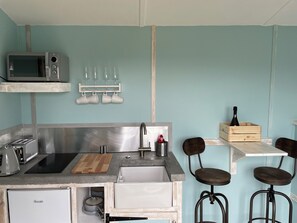 Fridge, microwave, stovetop, toaster