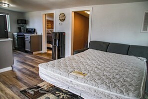 2 chambres, fer et planche à repasser, Wi-Fi, literie fournie