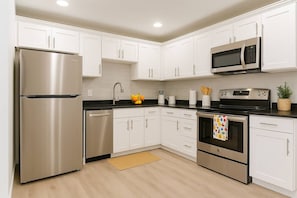 Unclassified image, 2 of 18, button