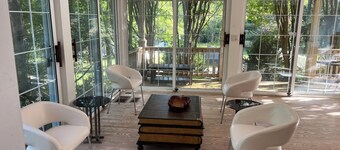 3-bedroom house in serene Owings Mills with WiFi, AC. Relax with maximum privacy