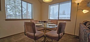 Condo, 1 Queen Bed (Fairway Village 01) | Dining