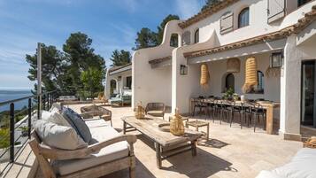 Restauration extérieure