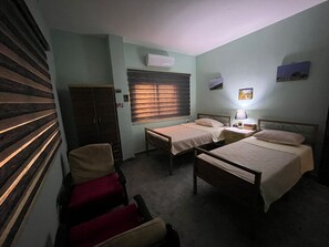 Apartment, Lanai, Courtyard View | 3 bilik tidur, peti besi dalam bilik, ruang kerja komputer riba 