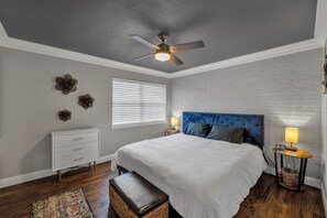 2 bedrooms, WiFi, bed sheets