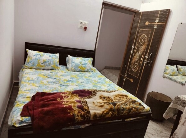 Economy Apartment, Garden View