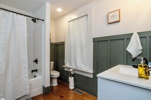 環保梳洗用品、風筒、提供毛巾、番梘