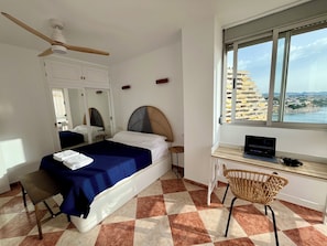 1 bedroom, desk, iron/ironing board, free WiFi