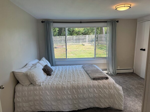 3 bedrooms, WiFi, bed sheets