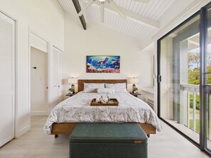 3 Schlafzimmer, Schreibtisch, Bügeleisen/Bügelbrett, Reisekinderbett