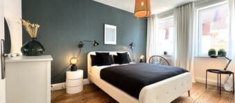 Charming old building, 4 bedrooms, central 8 pers.