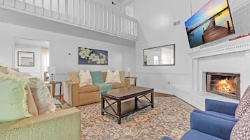 智能電視、壁爐