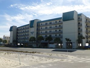Exterior - Salty Shore @ Emerald Surf 205 (Navarre)