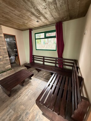 Deluxe Cabin, Mountain View | Ruang tamu