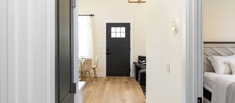 2-bedroom house in Tampa with WiFi and parking/ 13 mins to downtown