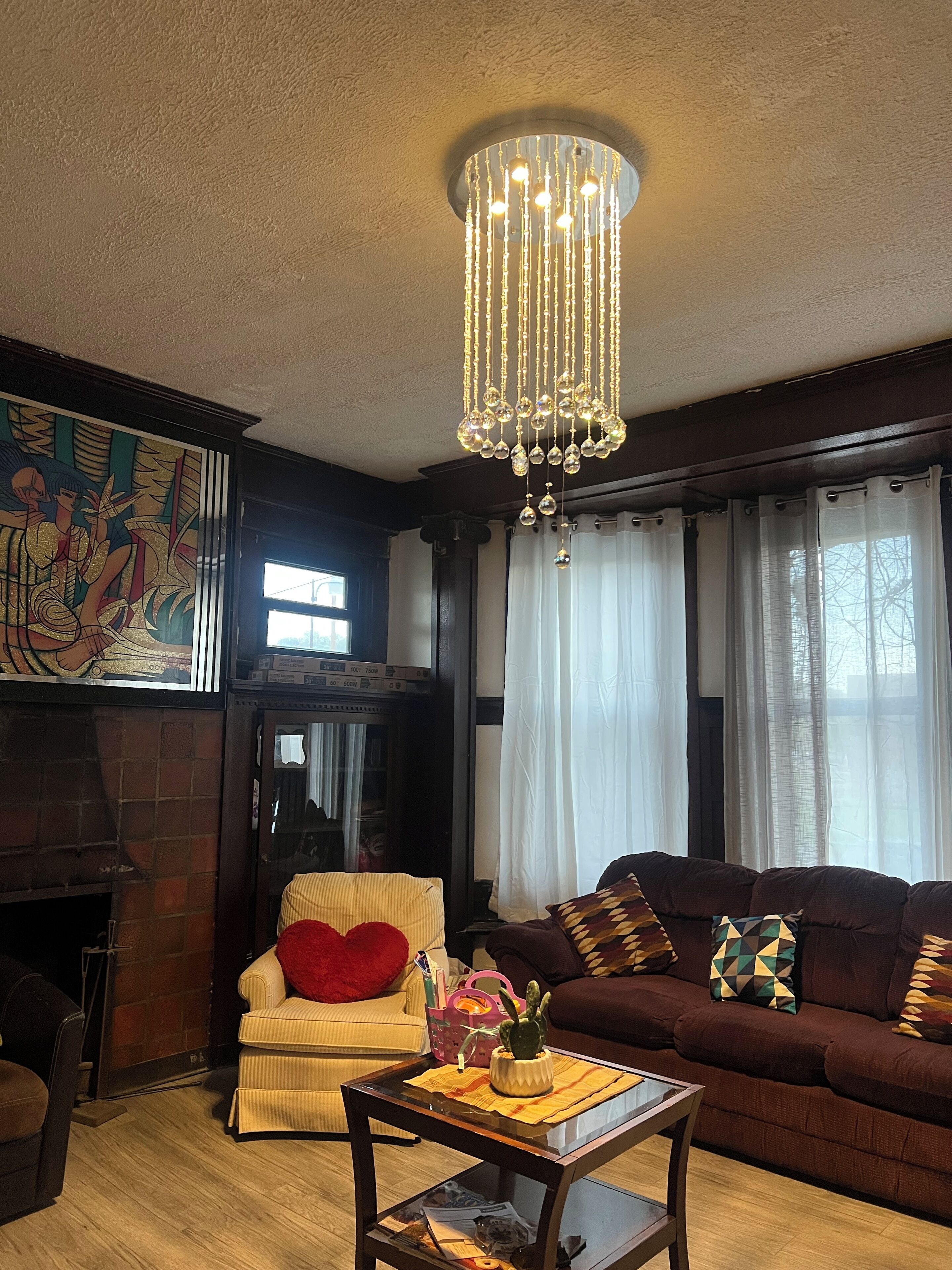 Smart TV, fireplace, computer monitors, printers