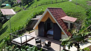 Comfort Cabin, Balcony | Bathroom | Shower, hair dryer, towels, soap - Pachakuti Ecovida Hotel (Caicedonia)