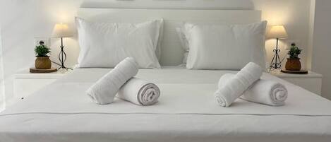 1 slaapkamer, een strijkplank/strijkijzer, wifi, beddengoed