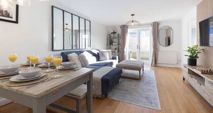 Cosy 2-Bed Apartment in Tivoli