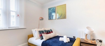 Modern Apartment By Historic Gloucester Quays