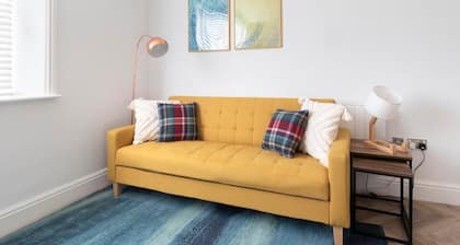 Modern Apartment By Historic Gloucester Quays