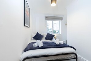 3 chambres, fer et planche à repasser, lit parapluie, Wi-Fi gratuit