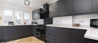 Peaceful 3-Bed Home in Tivoli